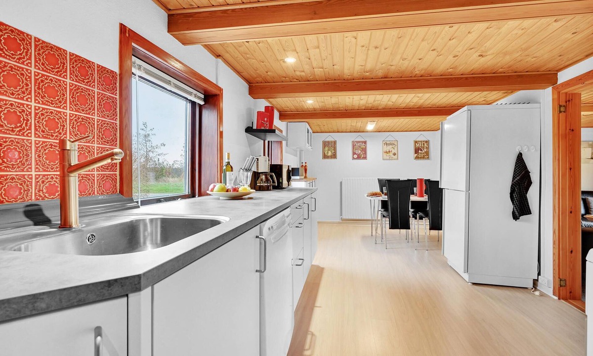 Spøttrup House | Spacious and modern cottage with large natural plot.