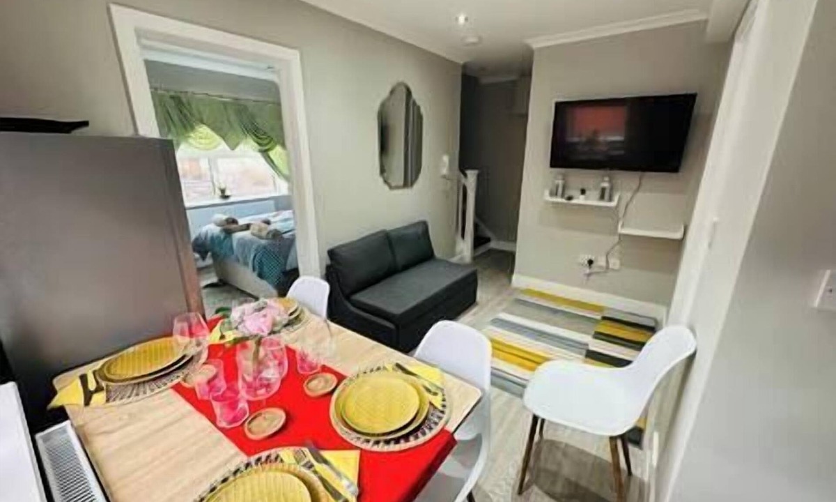 Northolt Mandeville Apartment | Spacious and newly built,perfect for your getaway!
