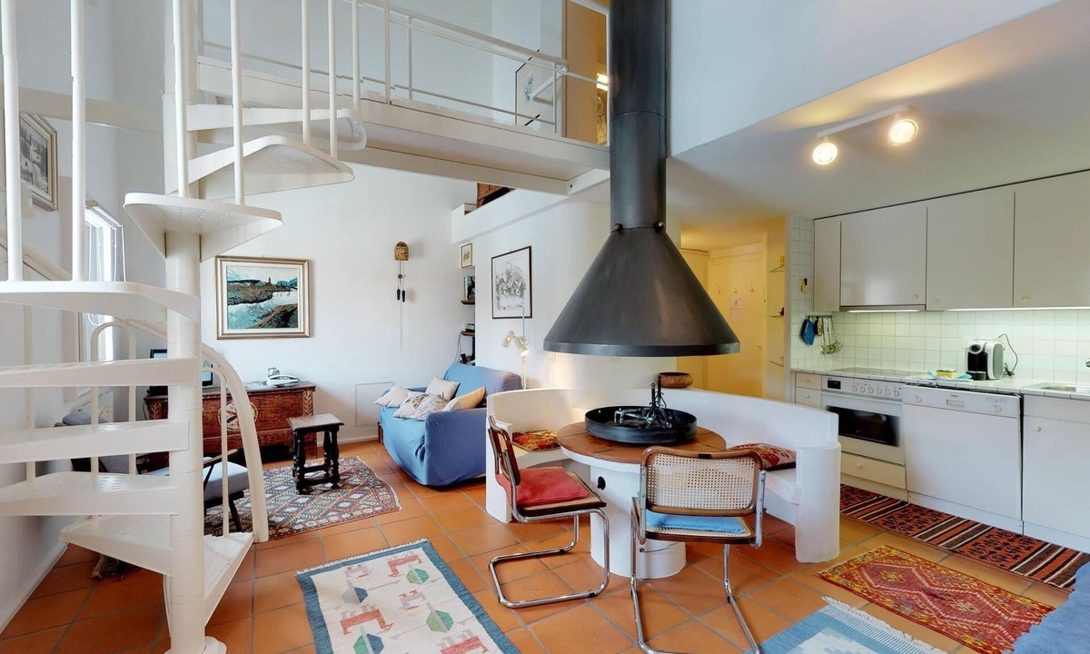 Sils-Maria Apartment | Spacious and quiet 2-room apartment on two floors, 45m2, facing north.