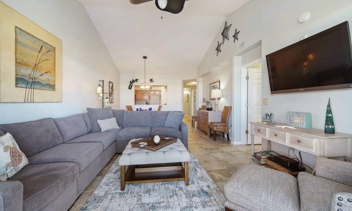 St. Augustine Beach Condo | Spacious and up to date - Flexible dates and prices!