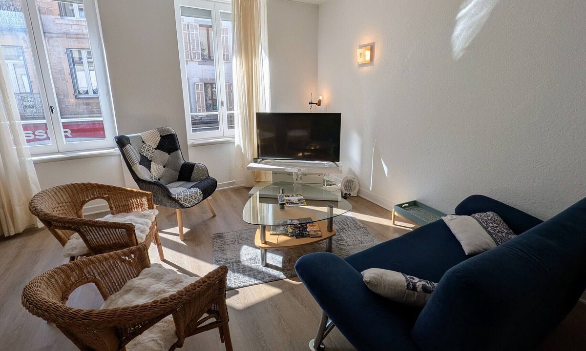 Luxeuil-les-Bains Apartment | Spacious apartment in city centre