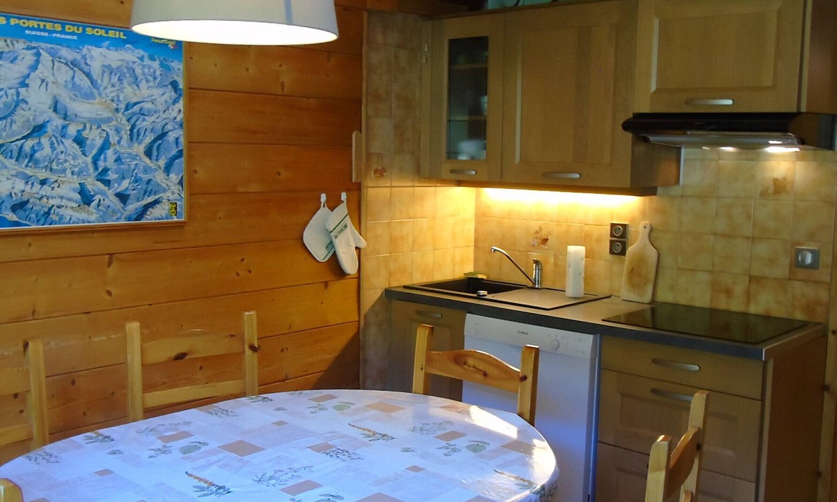 Chatel Apartment | Spacious apartment 8 guests, 3rd floor, parking