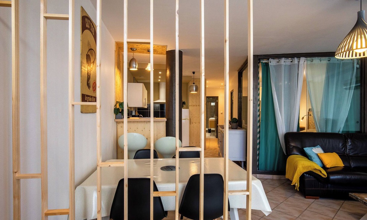 Chambery Apartment | Spacious apartment in the center of Chambéry - walking distance to the train station