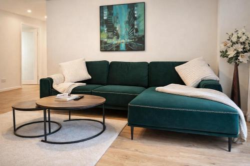 Bristol Apartment | Spacious apartment in Leigh woods