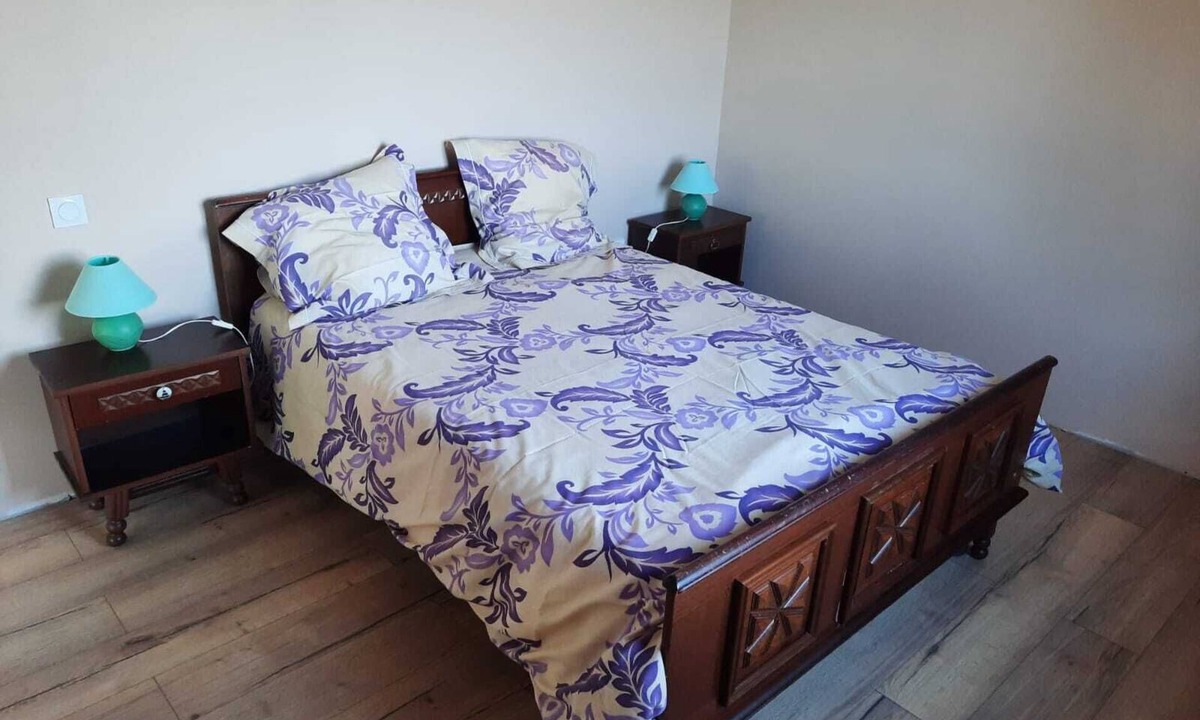 Campsas House | Spacious apartment in the heart of the vineyards 🖤 between Montauban and Toulouse