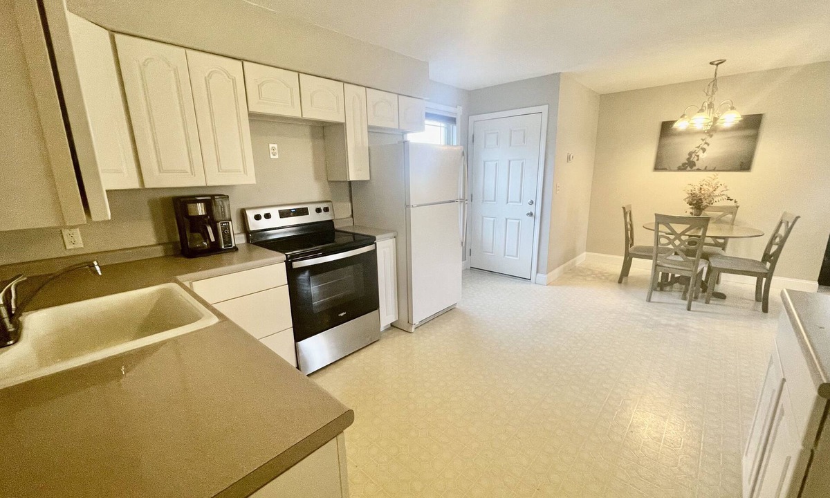 Winthrop Apartment | Spacious Apartment in Downtown Winthrop