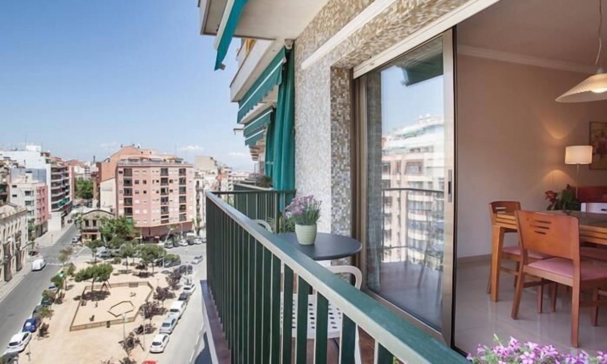 El Camp de l'Arpa del Clot Apartment | Spacious apartment near the Sagrada Familia