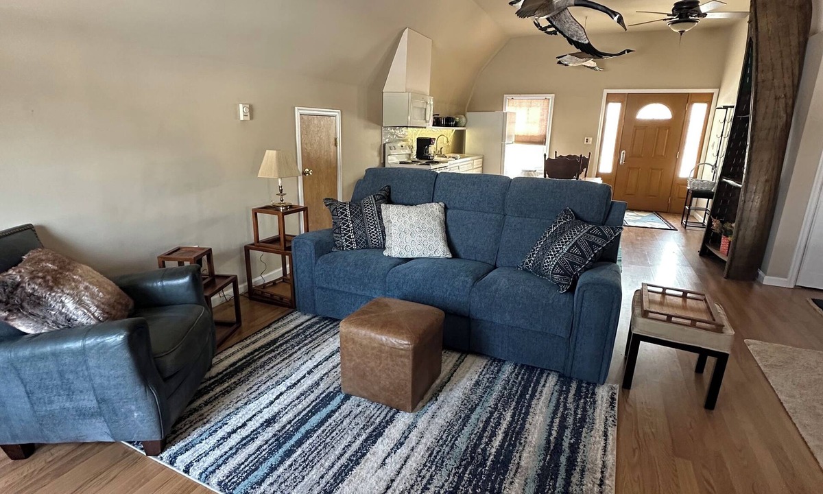 Marydel Apartment | Spacious Apartment