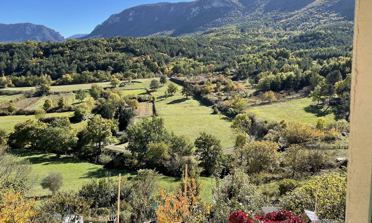 Ginoles Apartment | Spacious Apartment with Breathtaking Views