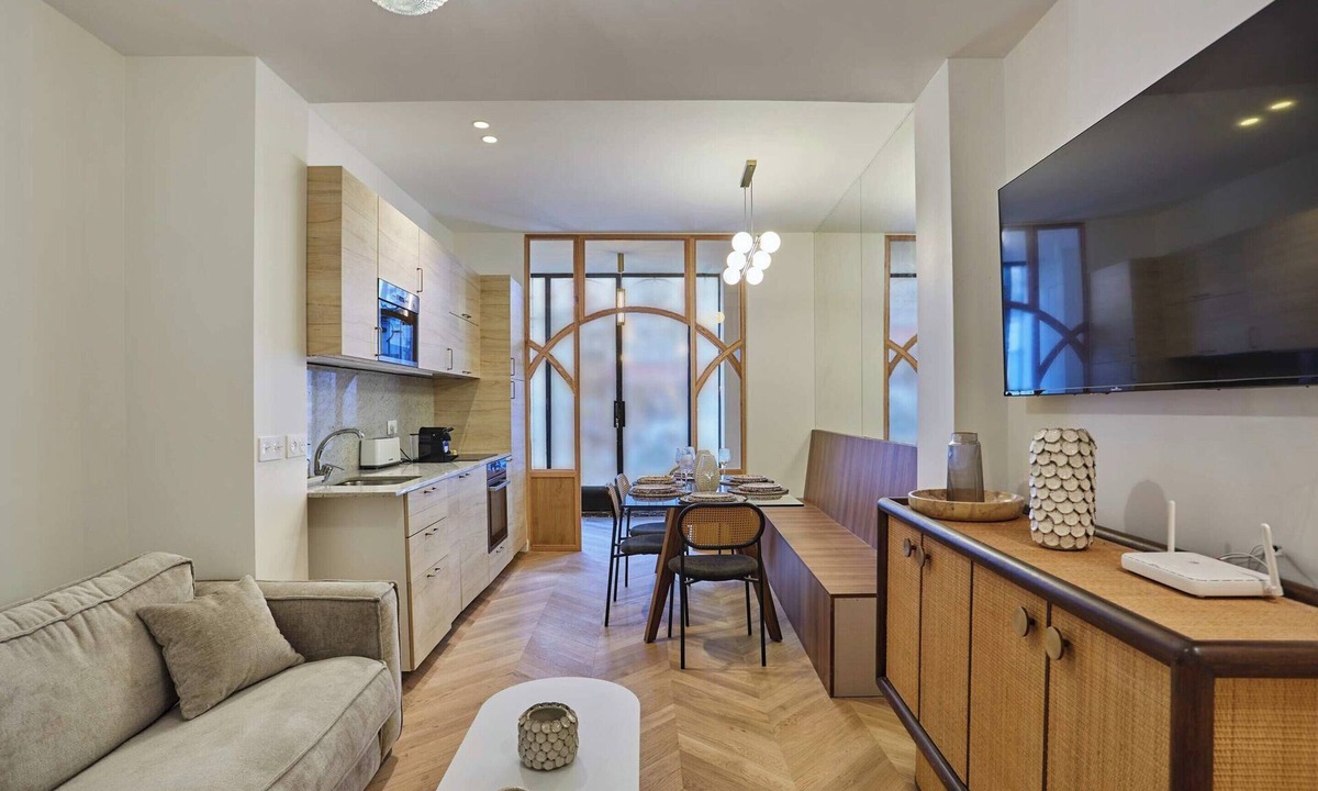 Saint-Vincent-de-Paul Apartment | Spacious Apartment With AC - Center of Paris