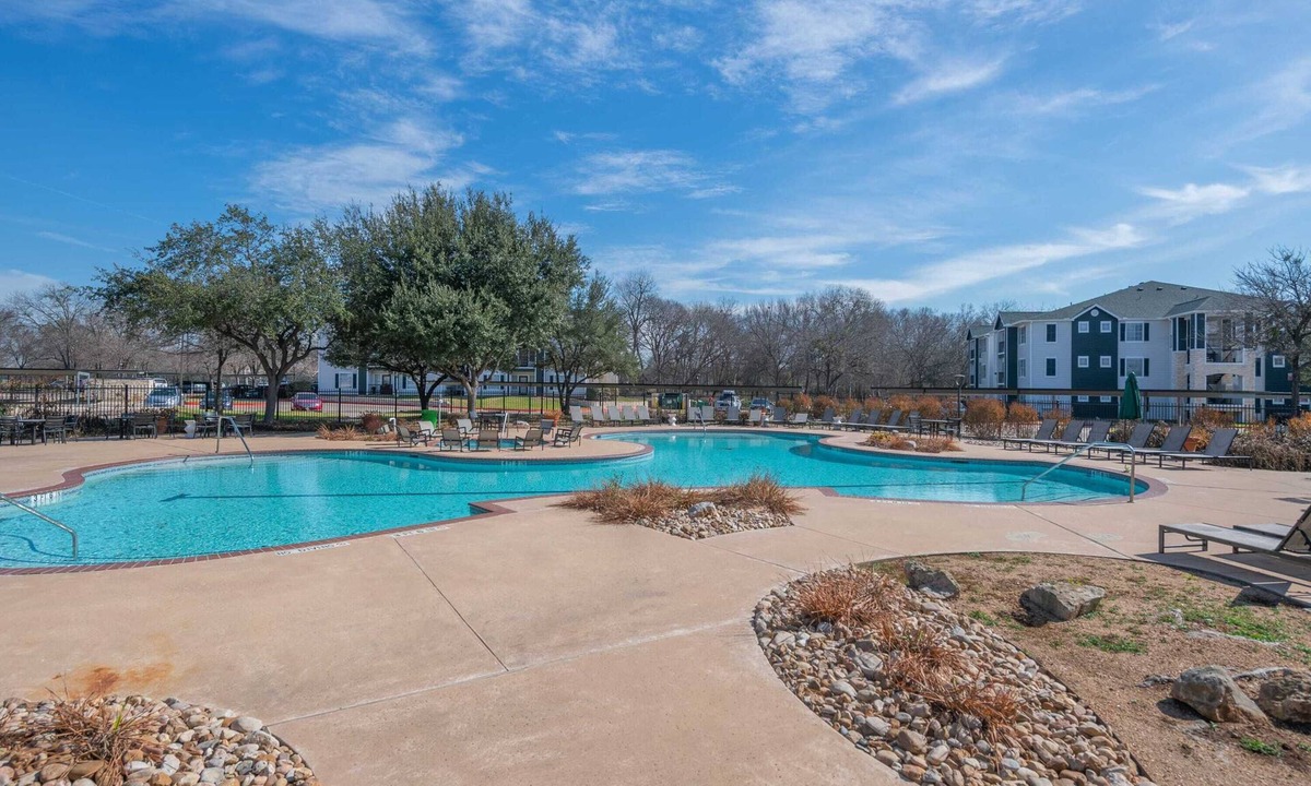 Pleasant Valley Apartment | Spacious apt w/pool, hot tub & gym