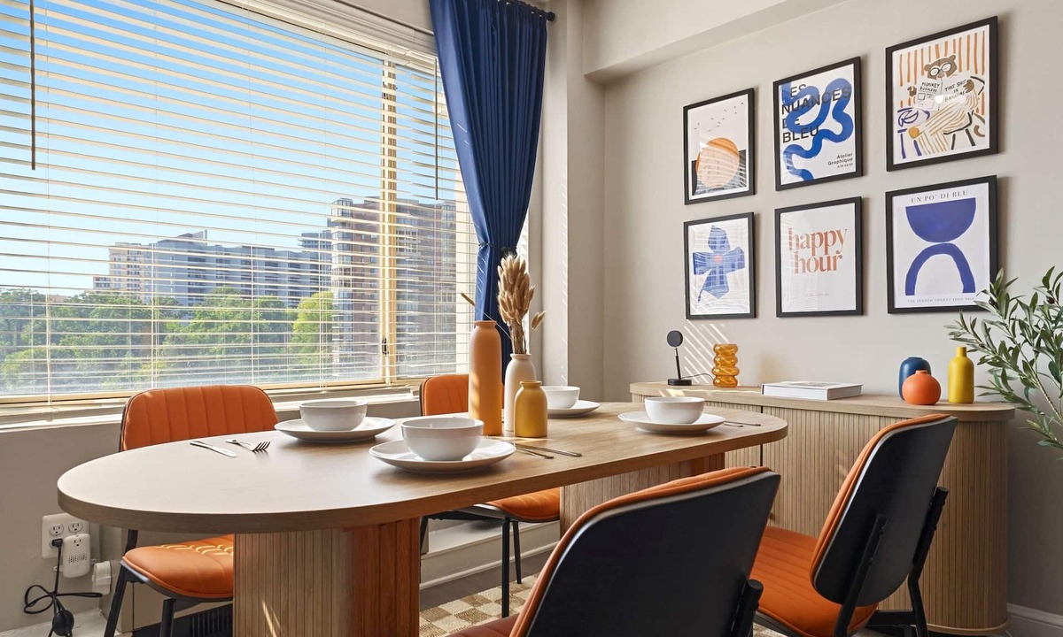 Radnor - Fort Myer Heights Apartment | Spacious Arlington Escape - Metro & Free Parking
