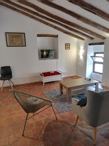 El Perello Apartment | Spacious attic apartment