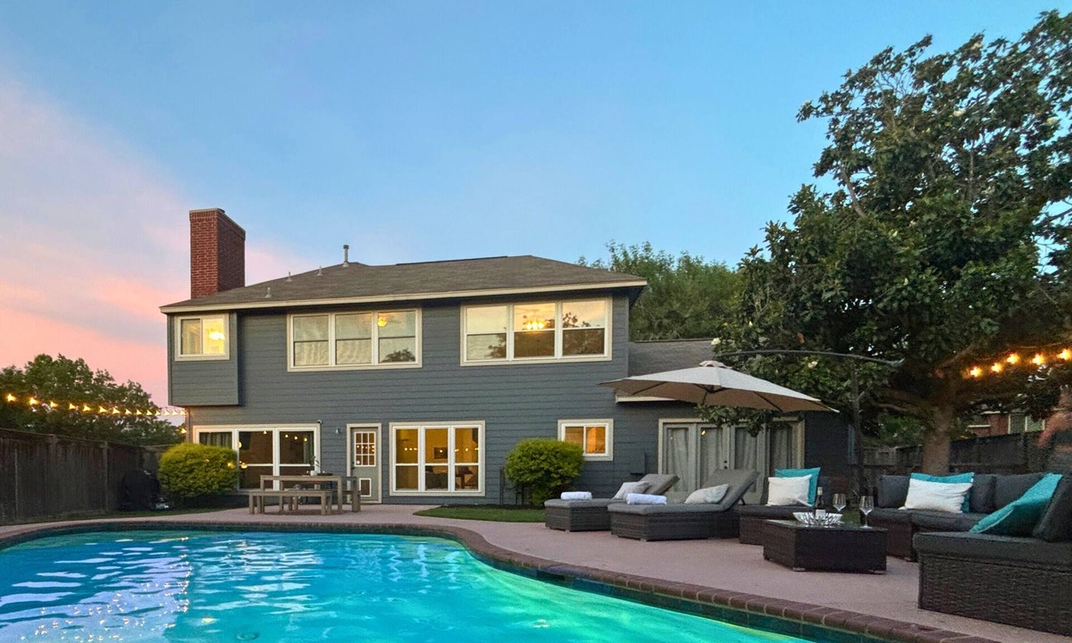 Austin House | Spacious Austin Pool Home - Gym Game Room Sleeps 8 15min from Soco