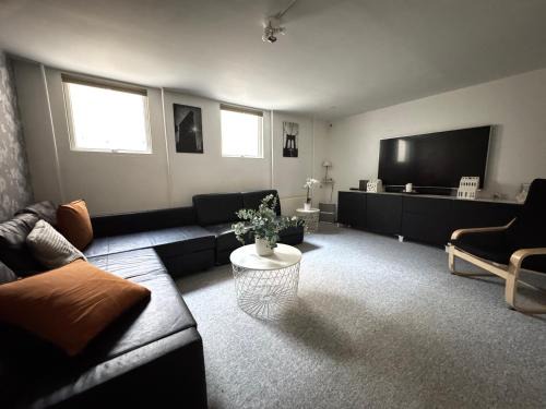Hellerup Apartment | Spacious basement apartment in Hellerup, sleeps 4