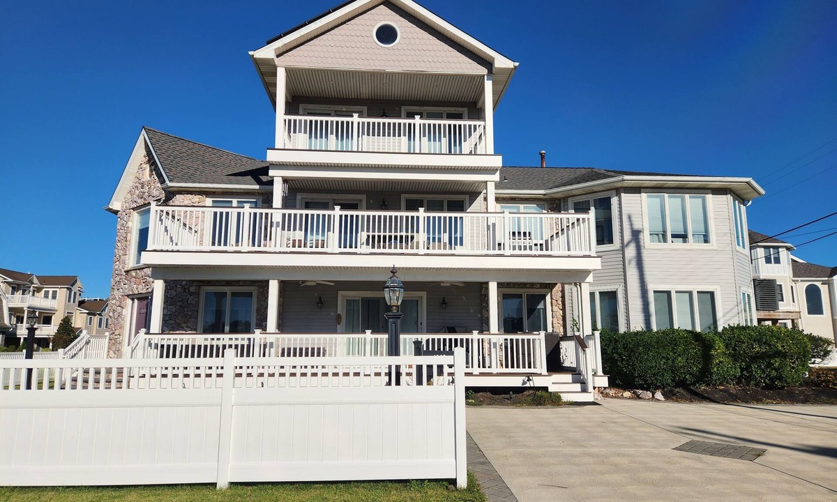 A-Zone House | Spacious beach house, 7 bed/4bath, steps from the beach!