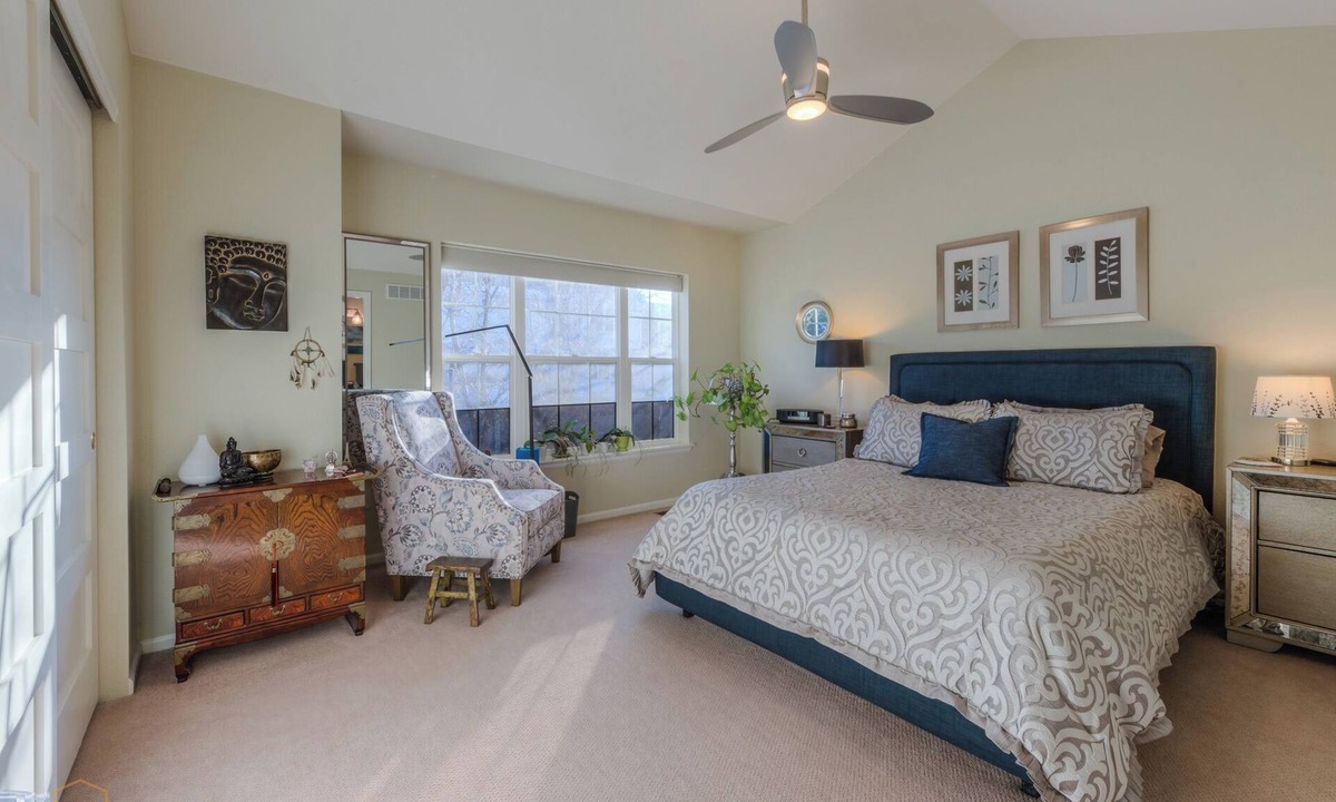 Longmont House | Spacious bedroom and private bath in a shared townhome in enjoyable Longmont