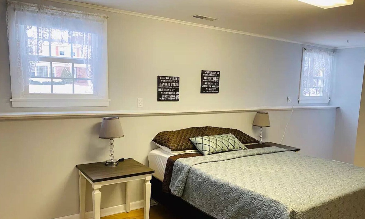 Lee House | Spacious Berkshire Home - Year Round Retreat.