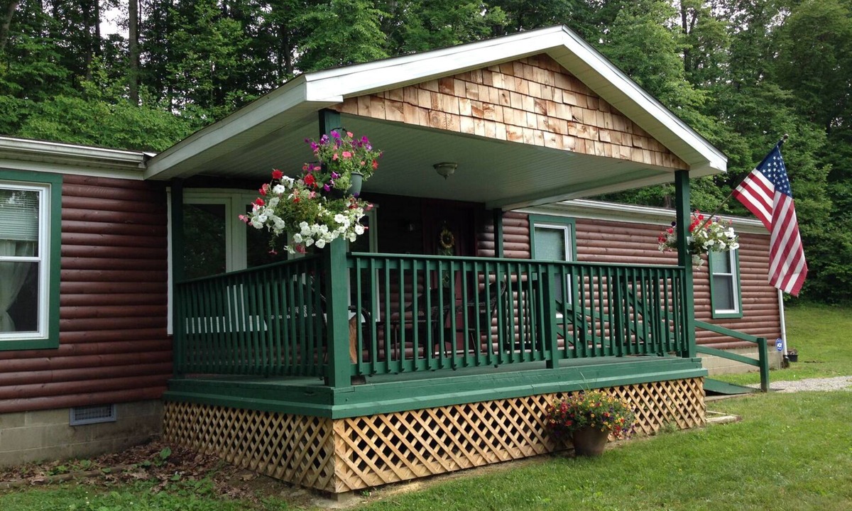 Nelsonville Cabin | Spacious Bobcat Cabin, 30 mins from Hocking Hills
