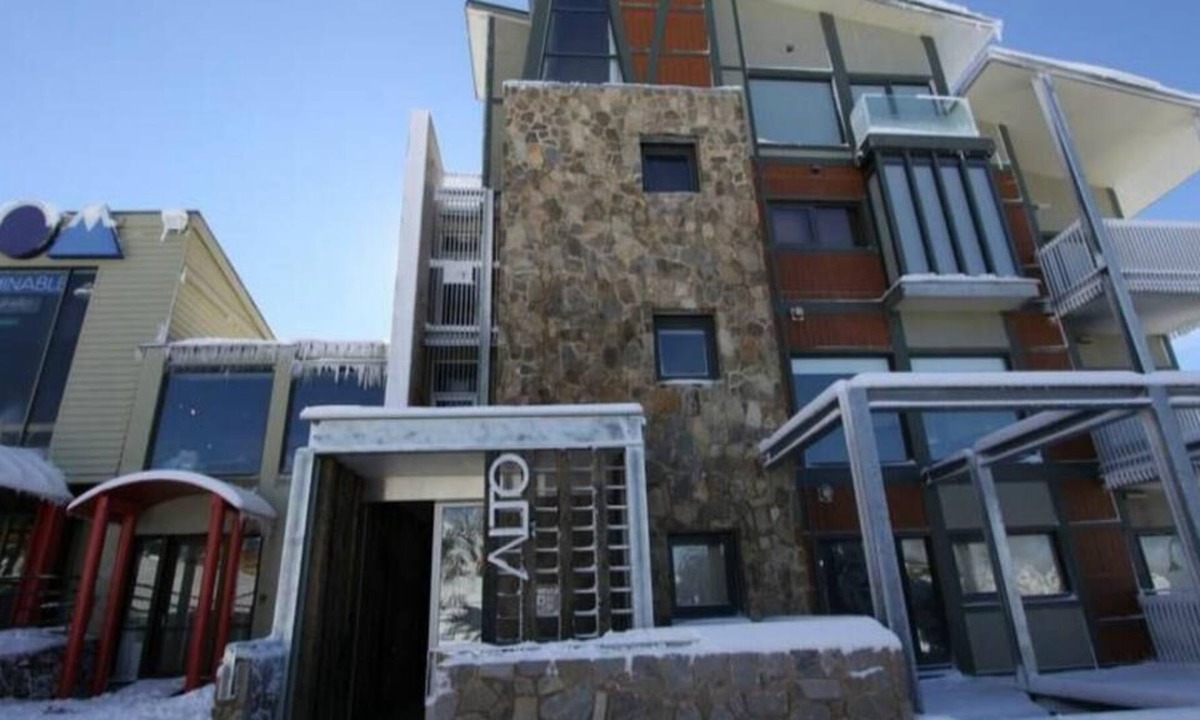 Mount Buller Apartment | Spacious bright apartment in fabulous location