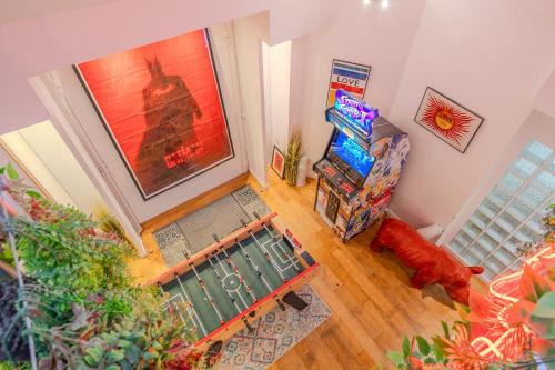 Porte-Saint-Martin Apartment | Spacious & Bright Loft Central Paris