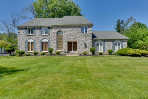 Williamsville House | Spacious Buffalo Brick Home w/Backyard!