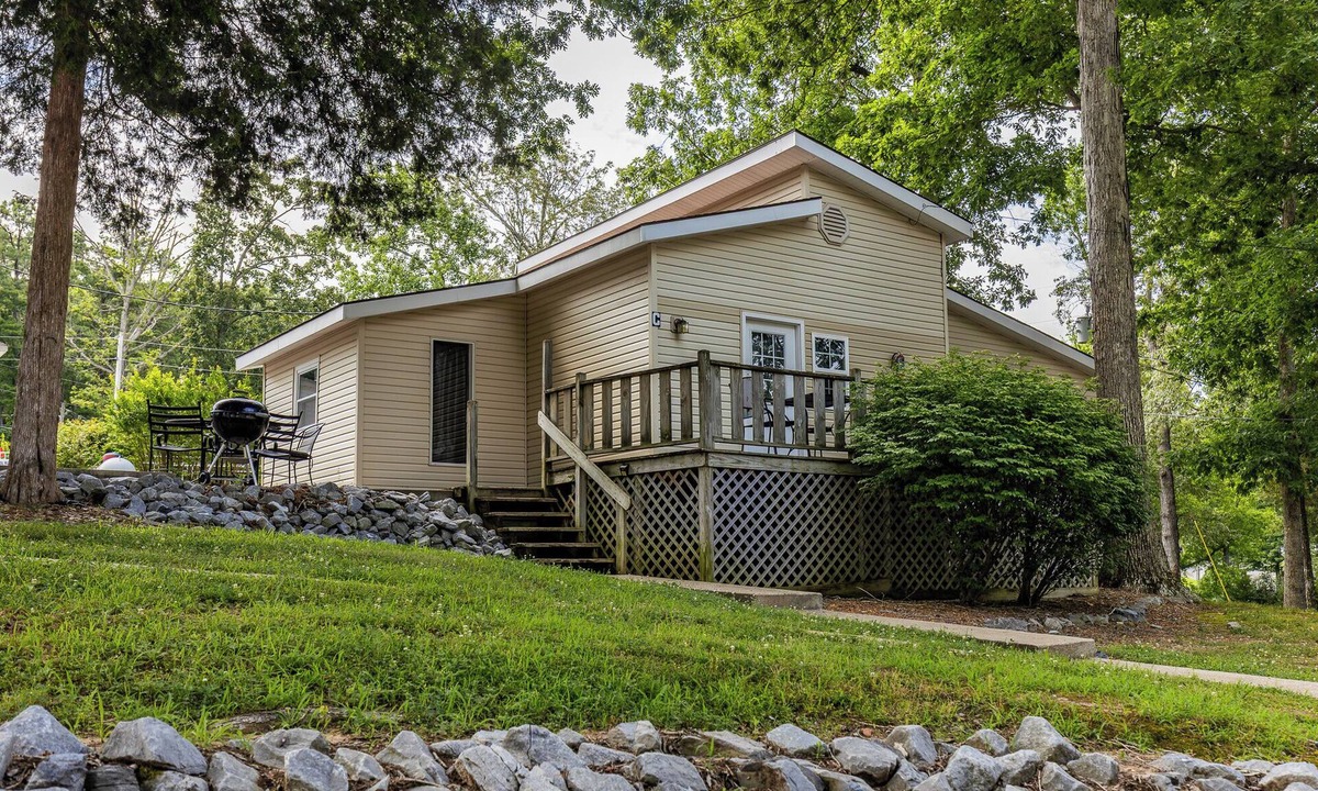 Benton Cabin | Spacious Cabin on Kentucky Lake