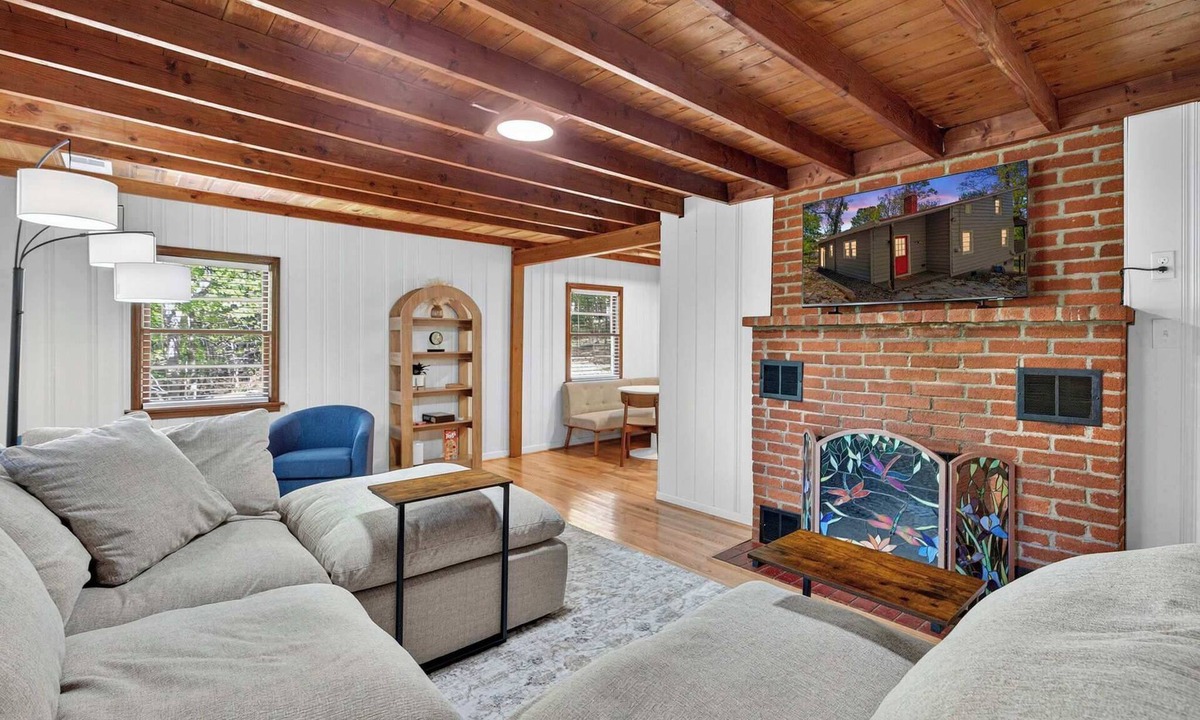 Millville Cabin | Spacious cabin w/private river, hot tub & fire pit