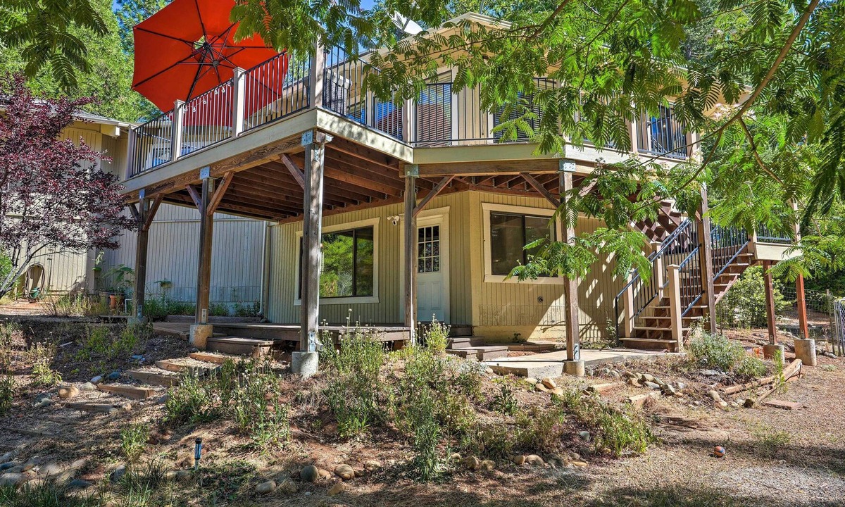 Apple Hill House | Spacious Camino Home Near Wineries & Orchards