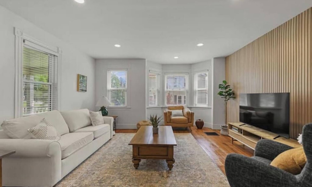Lee House | Spacious Central Berkshires Home for Groups
