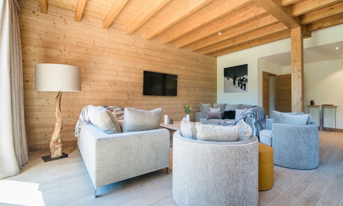 Praz-sur-Arly Ski Chalet | Spacious chalet for 12 people in megeve