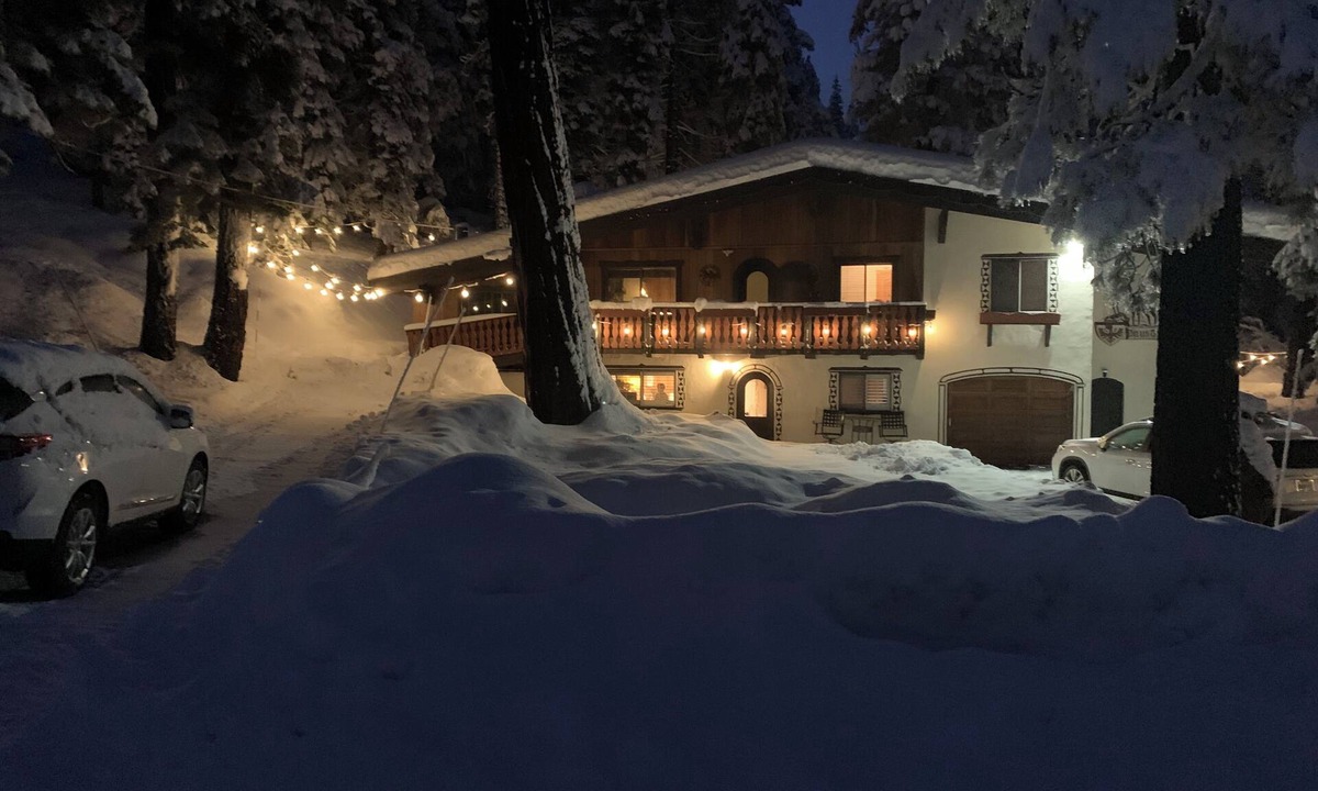 Carnelian Bay Ski Chalet | Spacious Chalet with direct trail access