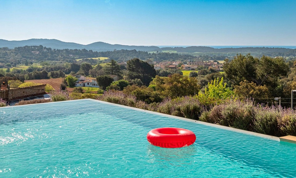 Vall-Llobrega House | Spacious Charming House in Vall-llobrega