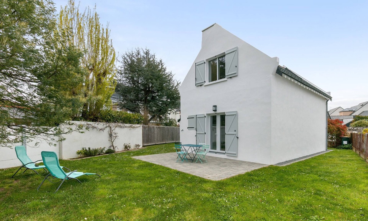 Le Croisic House | Spacious Charming House by the Marina