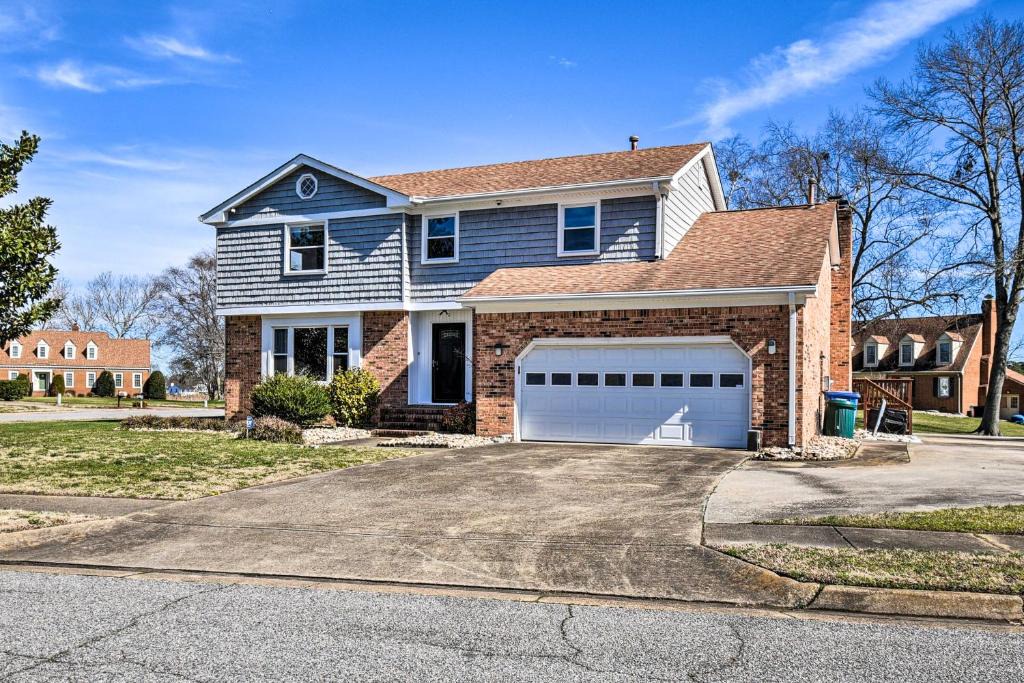 Western Branch North House | Spacious Chesapeake Home with Pool Table!