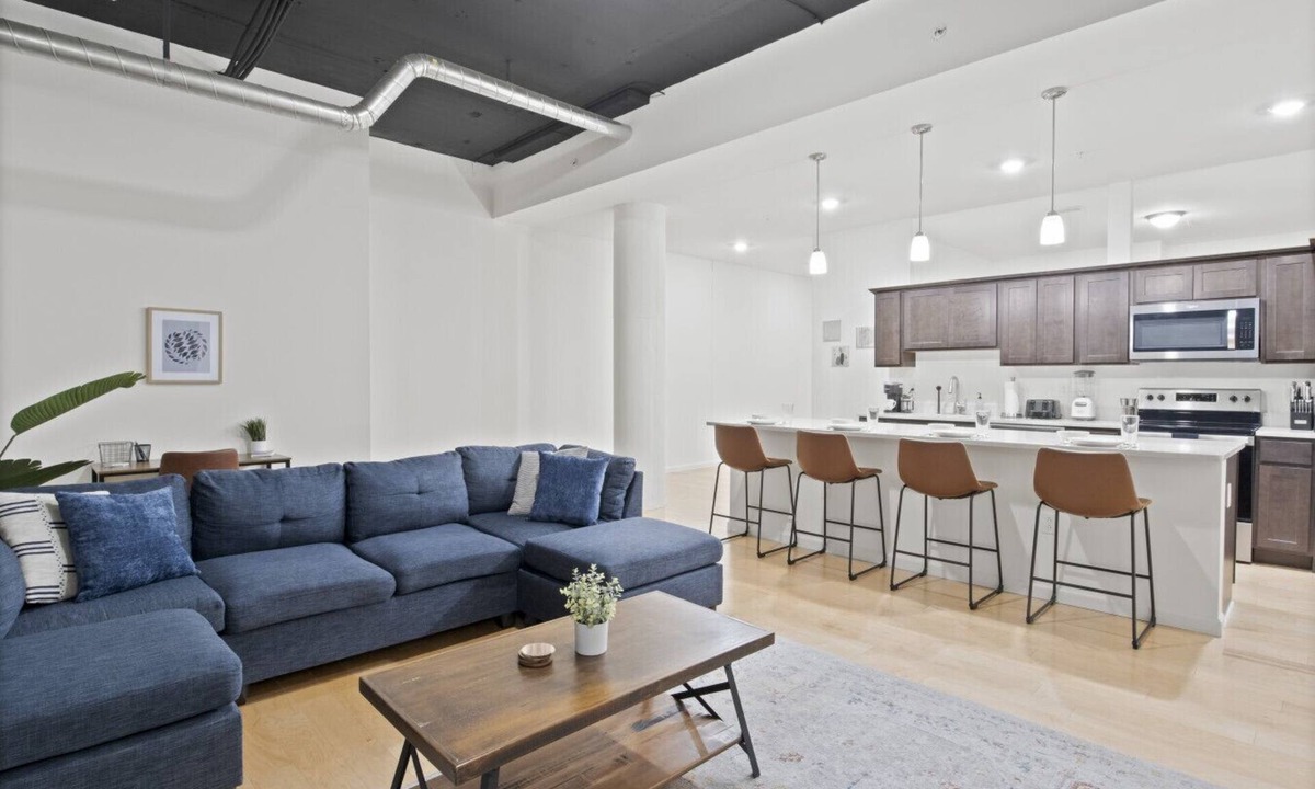 Central Business District Apartment | Spacious City Apartment - 1BR