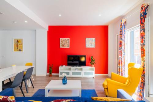 Jesus Apartment | Spacious Clean & Colorful Apt Quiet Zone