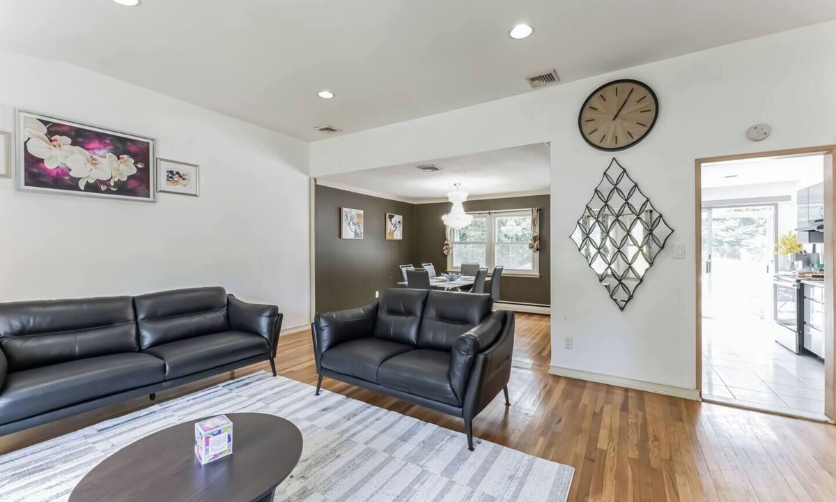 Bethpage House | Spacious, clean-Home in Bethpage