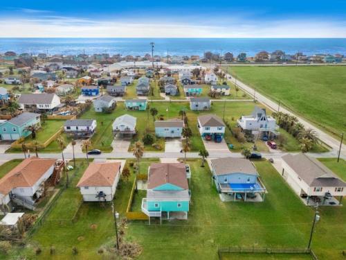 Jamaica Beach House | Spacious coastal haven, minutes from beach