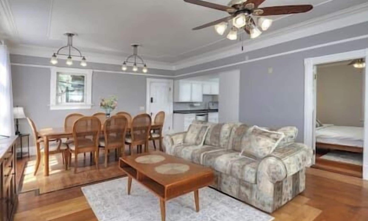 Oak Park House | Spacious Coastal Convenient Charming Getaway w/Hot Tub!