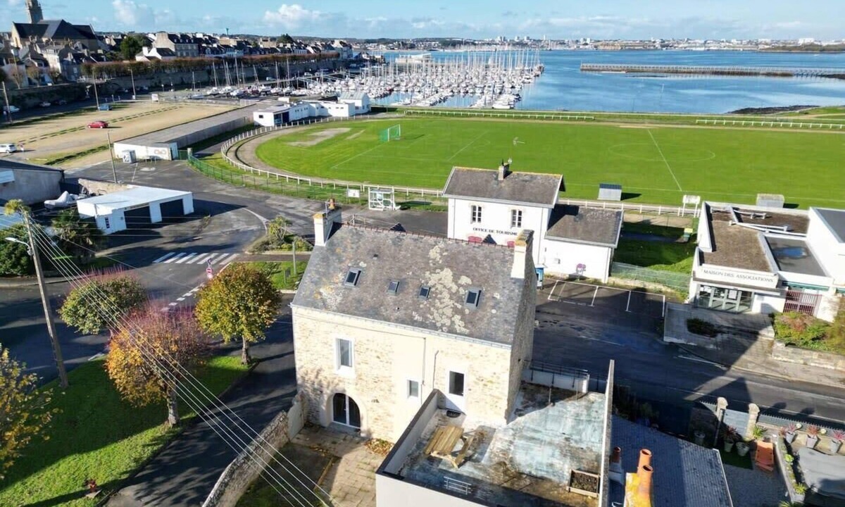 Port-Louis Apartment | Spacious contemporary duplex - Harbour view