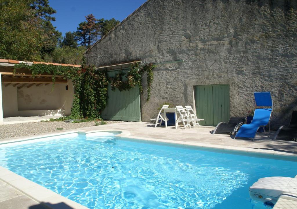 Gaja-et-Villedieu House | Spacious Cottage on Vineyard in Gaja-et-Villedieu
