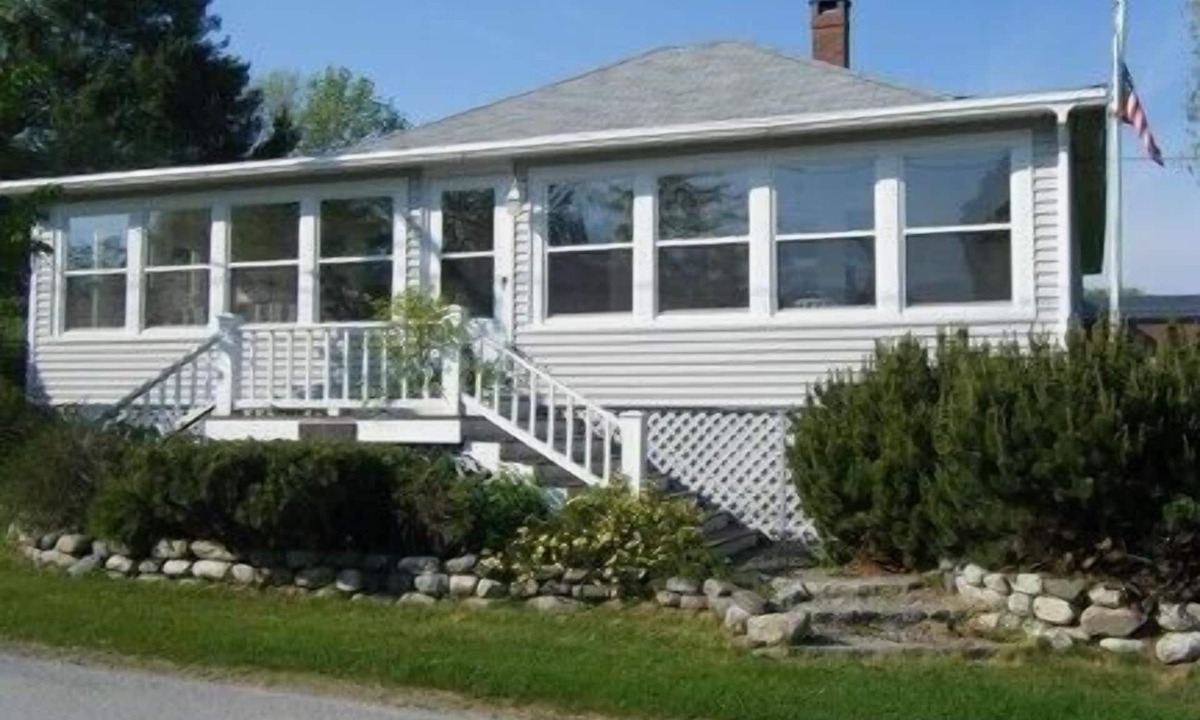 Castine Cottage | Spacious Cottage in Historic Castine