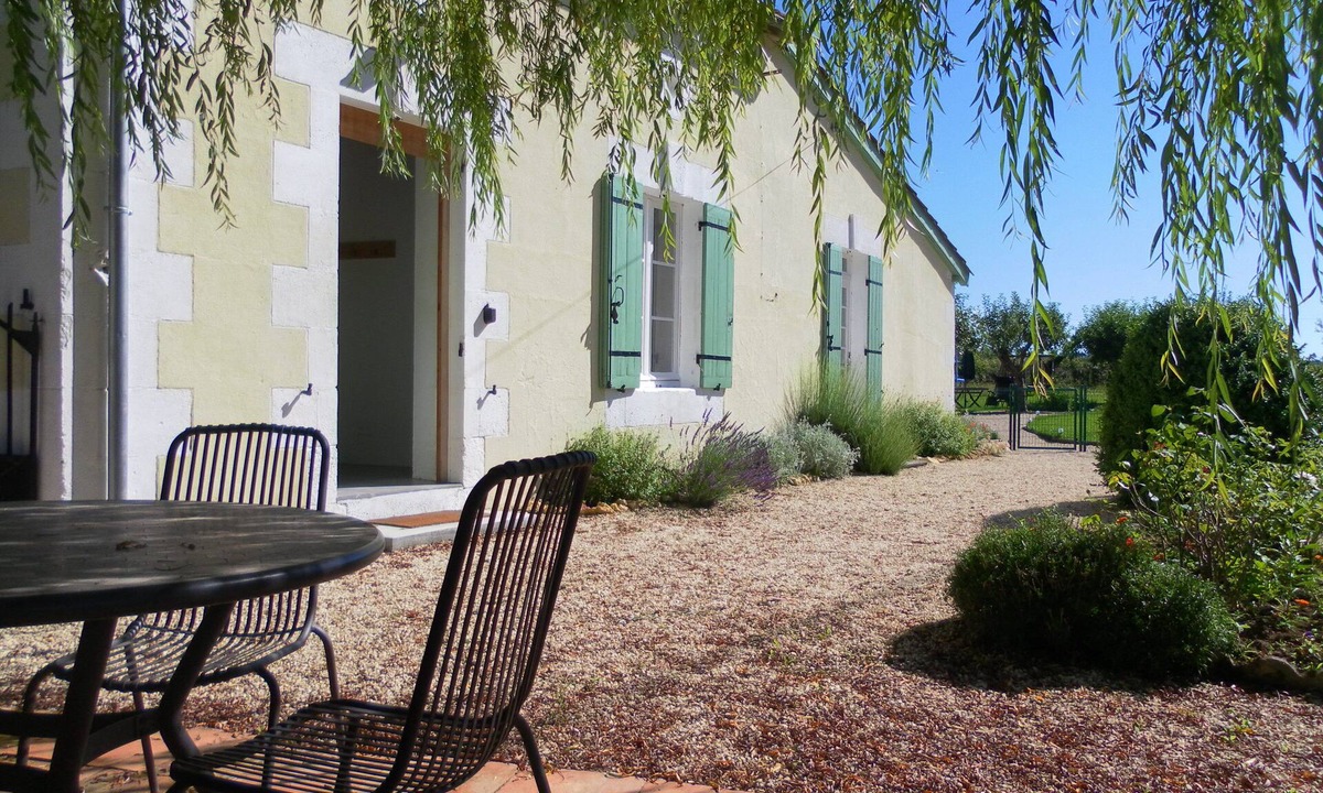 Soumeras House | Spacious Cottage Perfect for Exploring Southwest France