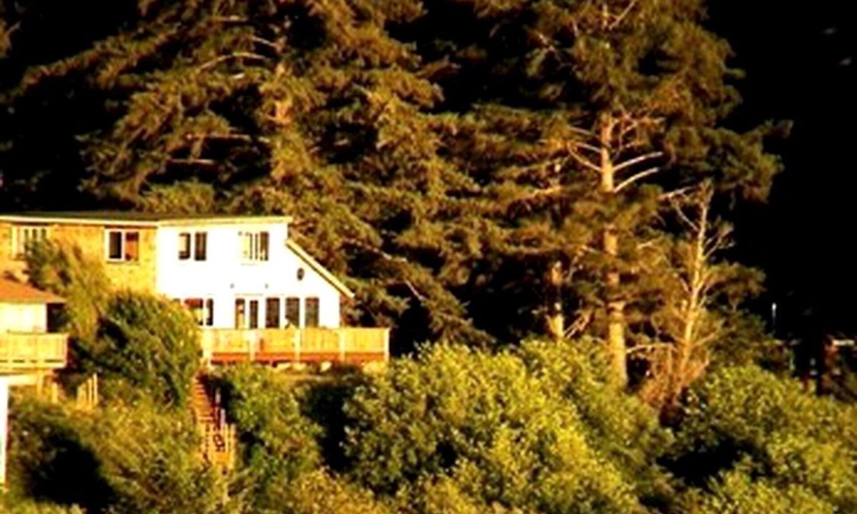 Netarts Cottage | Spacious Cottage Rental with Ocean Views in Netarts, Oregon