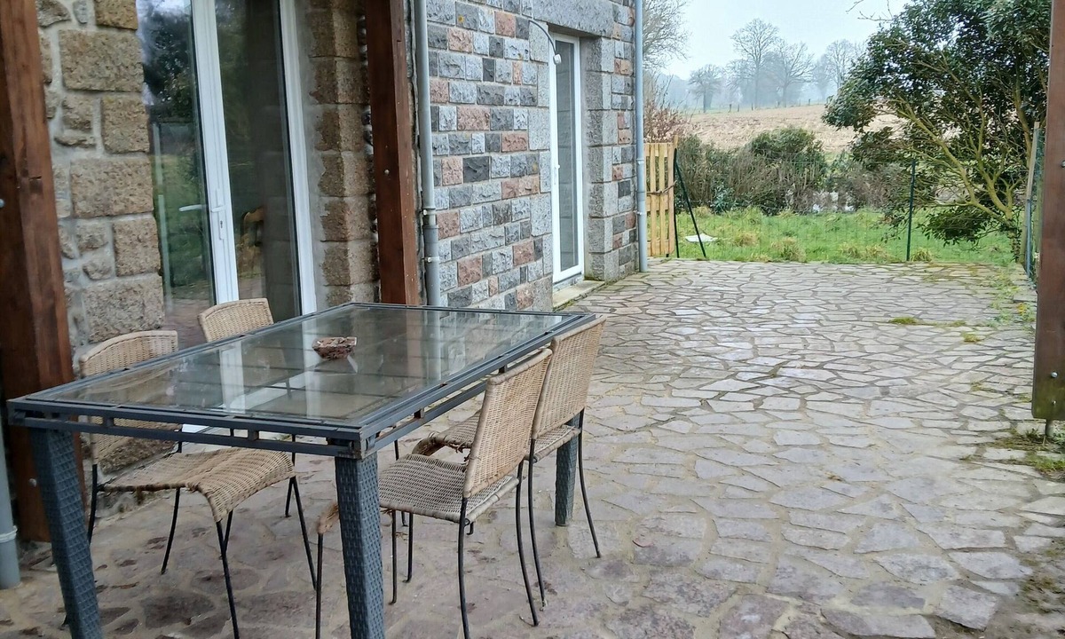Maen-Roch House | Spacious country house with many sights nearby