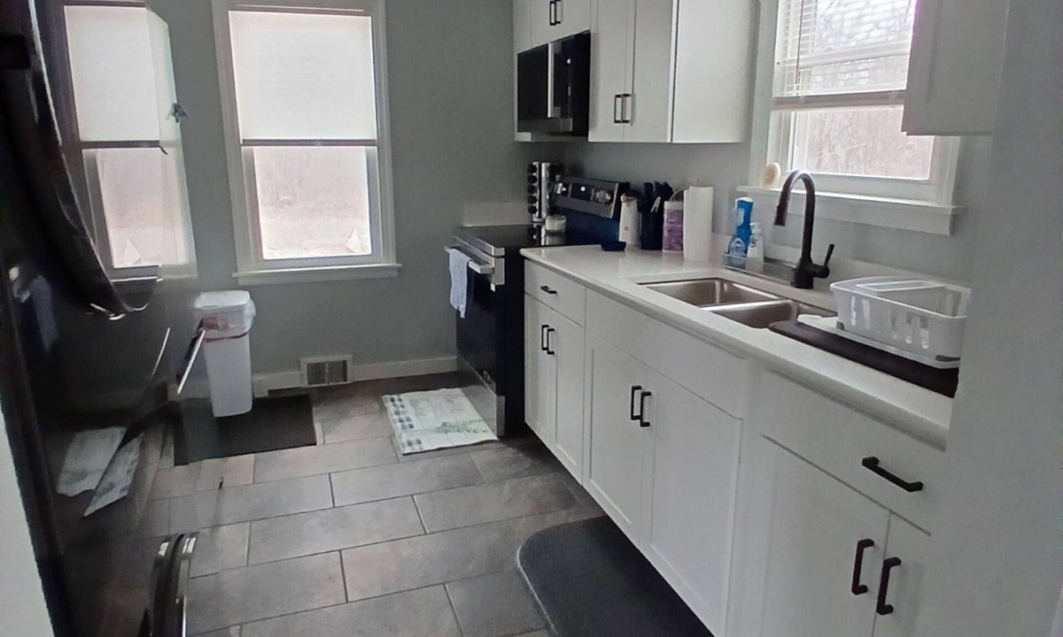 Plattsburgh House | Spacious Country Retreat – Perfect for Families, Groups & Getaways