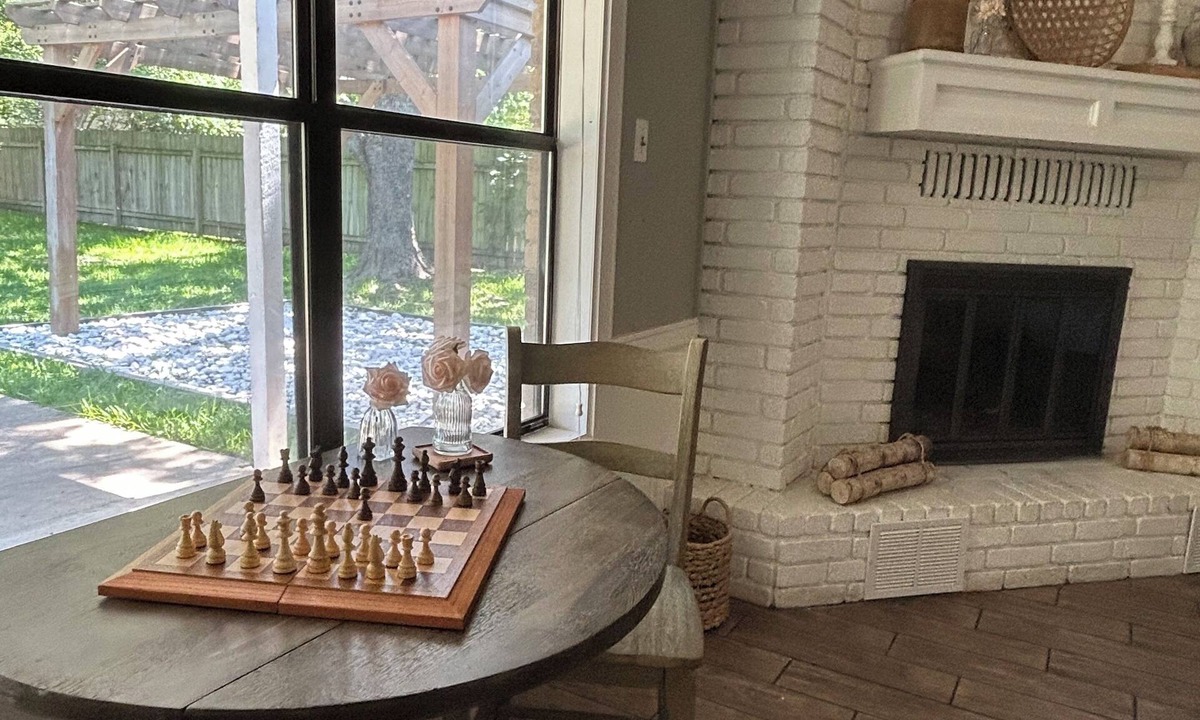 Windwood House | Spacious, Cozy, & Central Cstat Stay | Sleeps 13