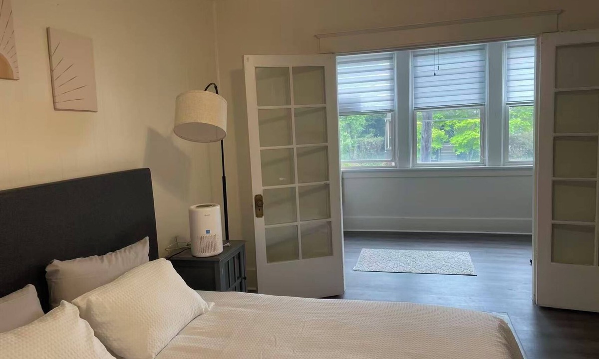Point Breeze Apartment | Spacious & Cozy Stay-2 King Beds-Near Downtown & Bakery Square