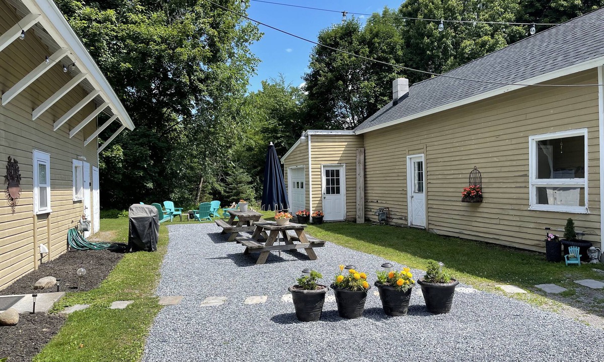 Saratoga Springs House | Spacious, Cozy 5 Bedroom Compound